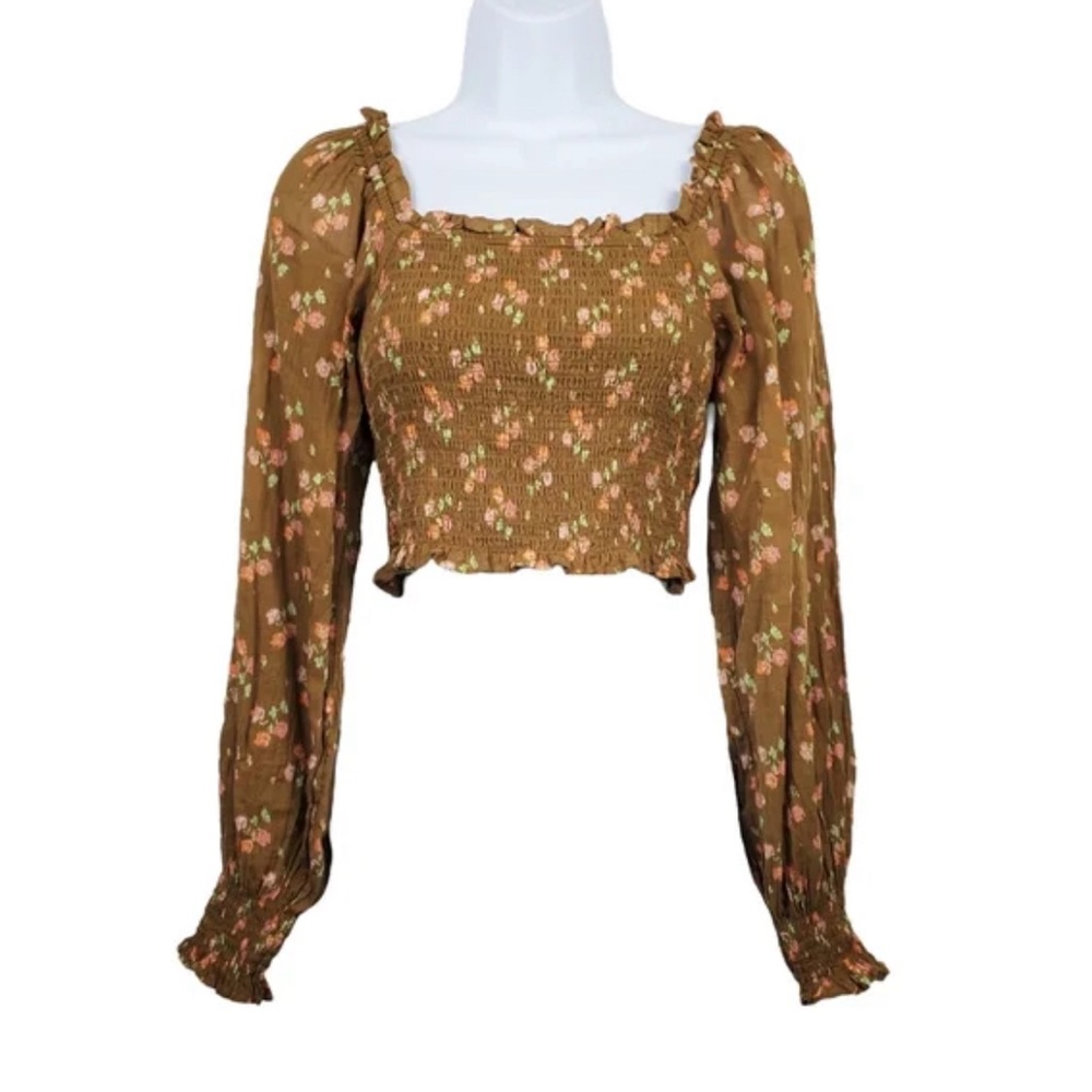 Aerie Puff Sleeve Smocked Crop size xxs, very stretchy